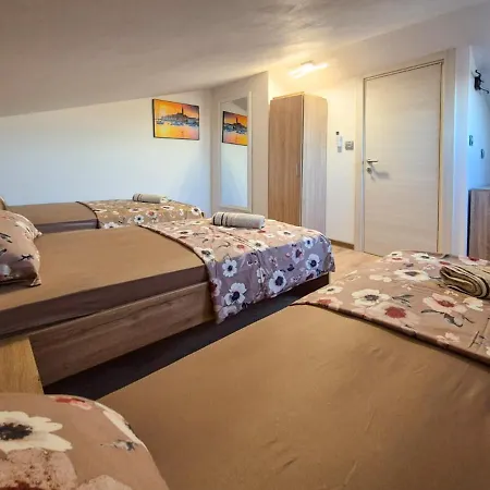 Apartment Bijeg U Mir, Dvosobni *